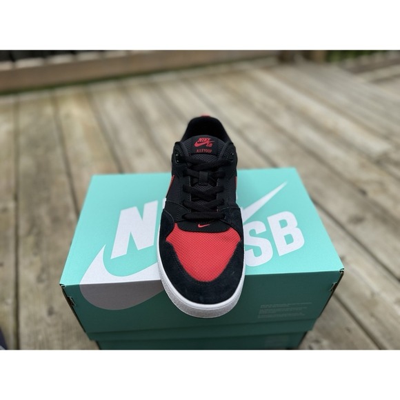 New- Nike SB Alleyoop  Size US 10, EU44. Royal Black And Red New In Box - Picture 4 of 6